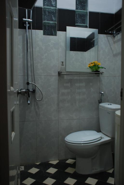 Griya Nelwan Guest House Malang Kültér fotó